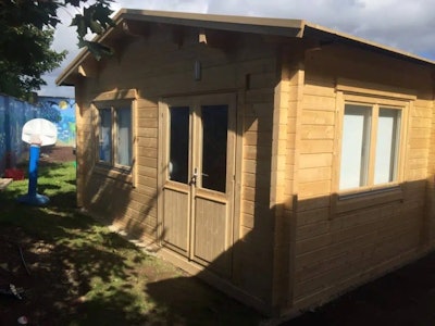 Log Cabin Classroom 60m² / 70mm / 5 x 12 m